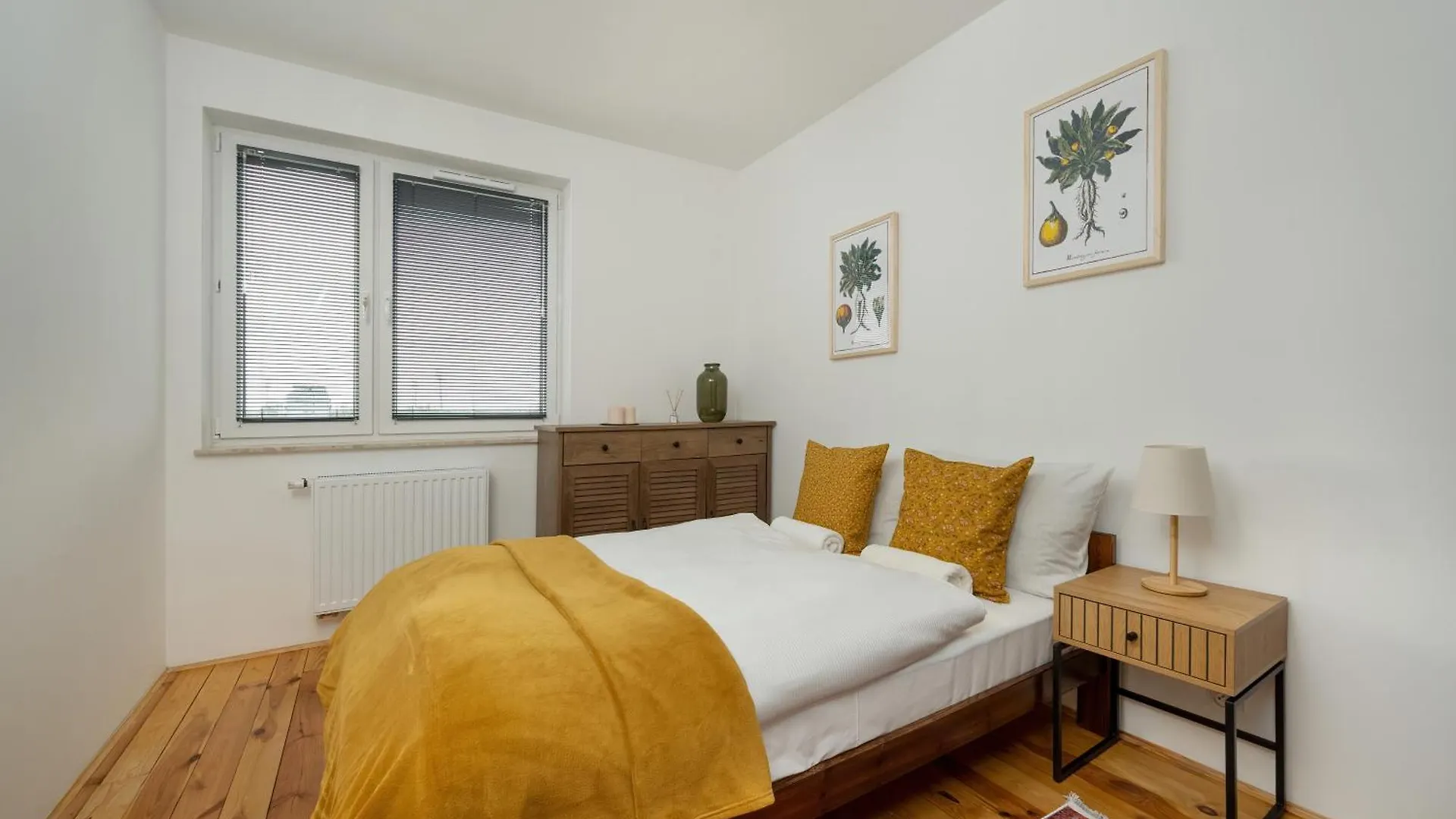 Miedziana Spacious Apartment In Wroclaw By Noclegi Renters 0*,  Polónia